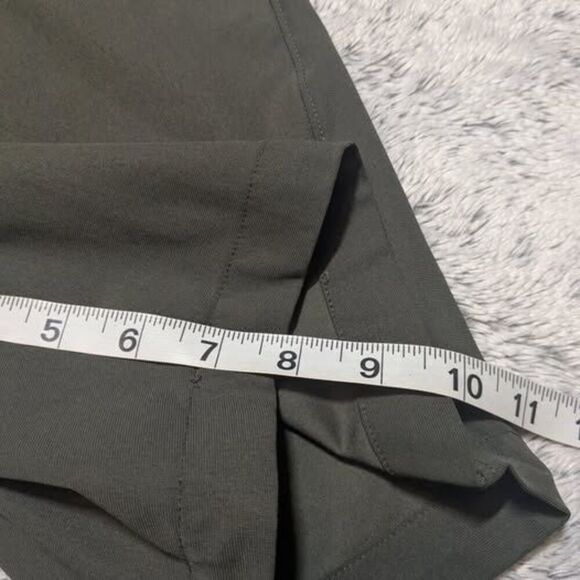 Vuori Men's Shorts Meta Chino Short Size 28 - Picture 5 of 7